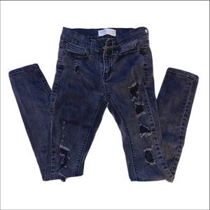 Mudd Women's Size 1 Black Ripped Jeans Skinny Jeans